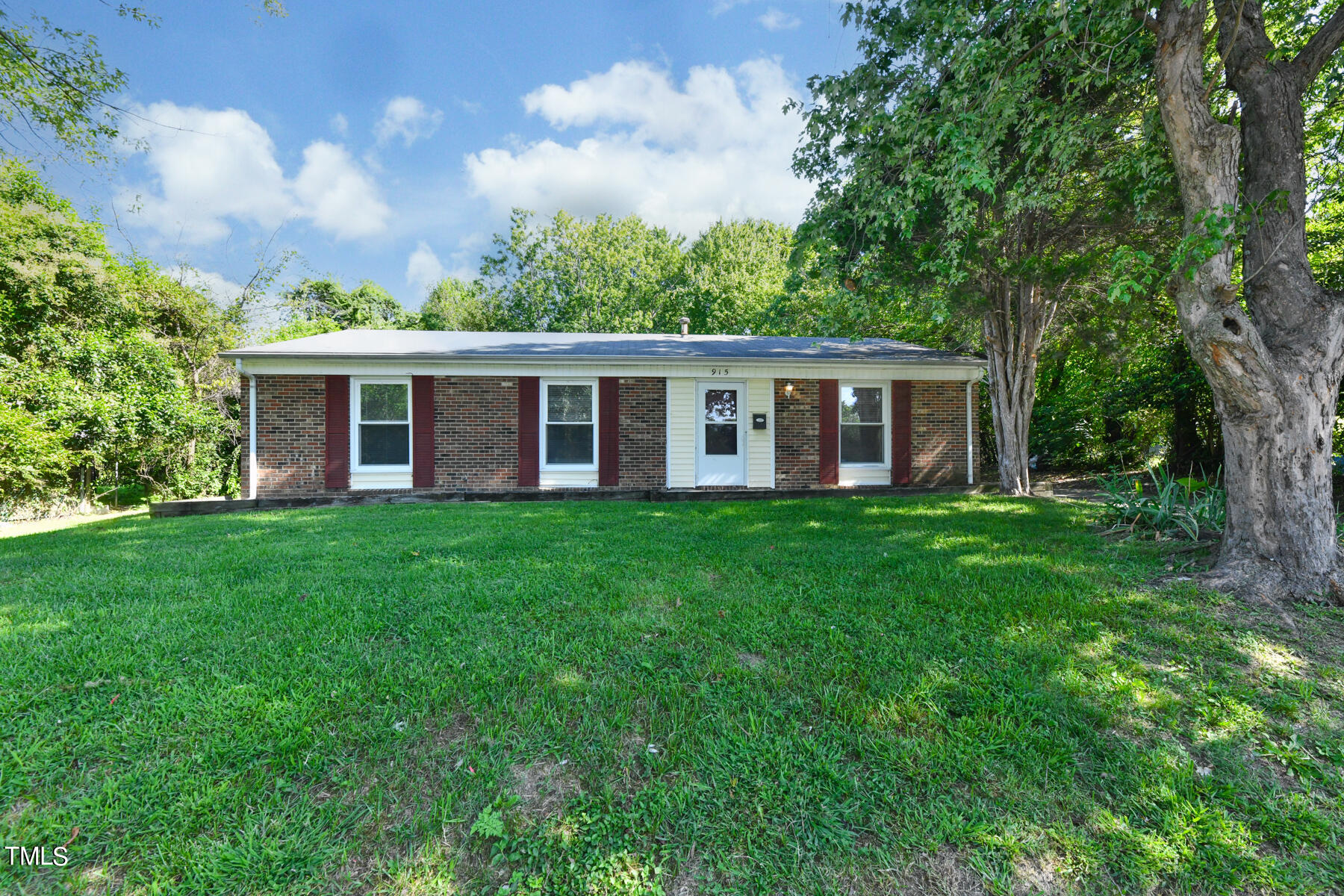 View Greensboro, NC 27406 house