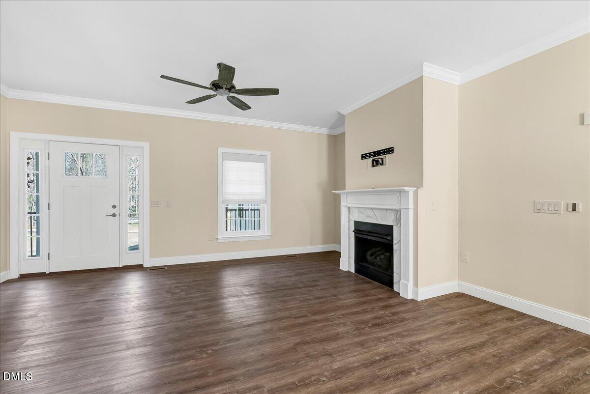 1130 Lakepoint Drive