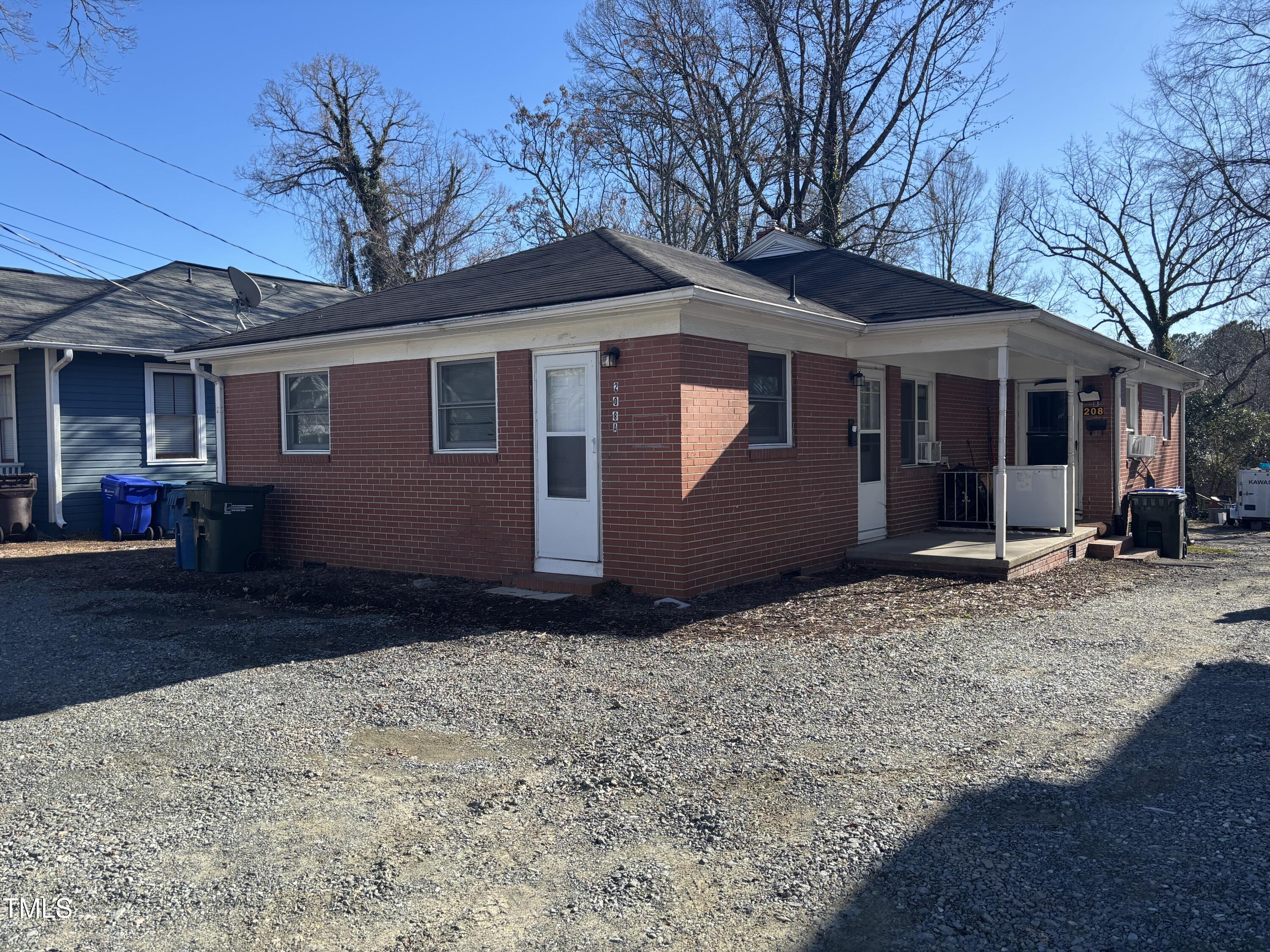 208 E Geer Street
