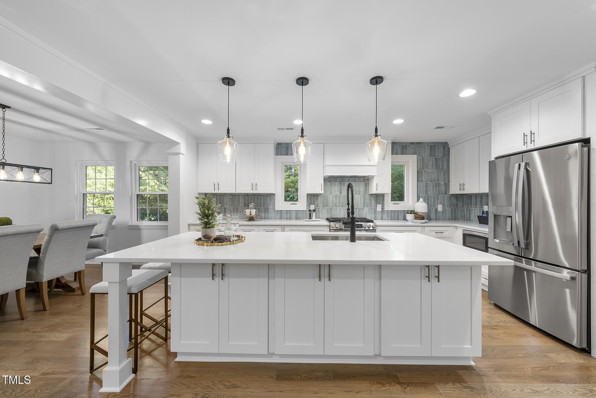 2115 Port Royal Road