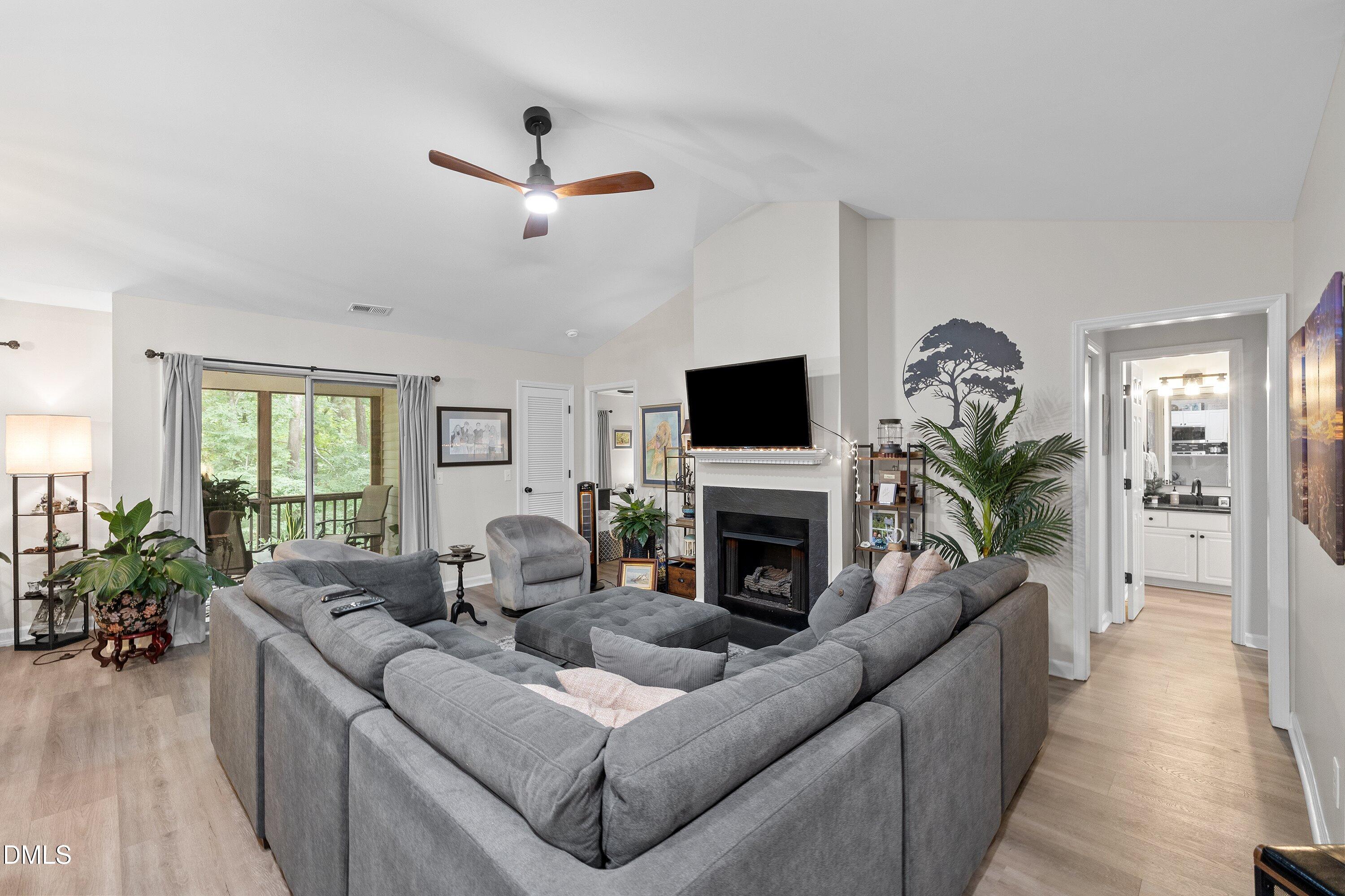 4022 Wellington Ridge Loop