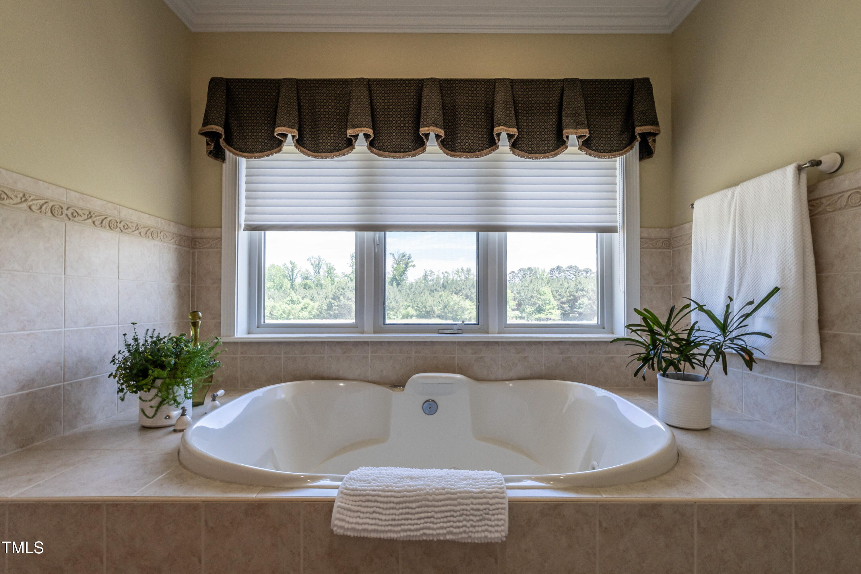 Durham, North Carolina 27703, United States, 4 Bedrooms Bedrooms, ,4 BathroomsBathrooms,Residential,Pending,129860