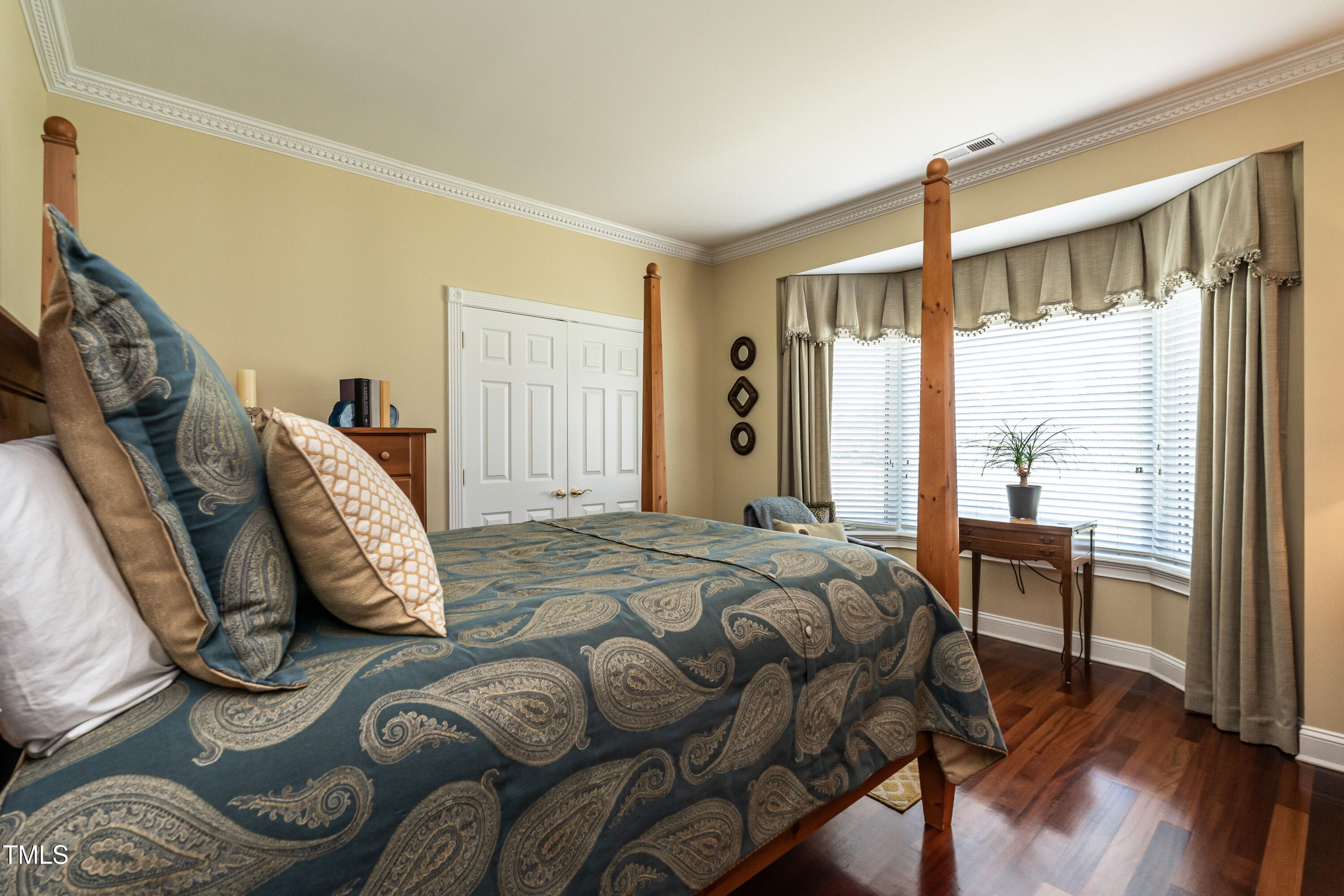 Durham, North Carolina 27703, United States, 4 Bedrooms Bedrooms, ,4 BathroomsBathrooms,Residential,Pending,129860