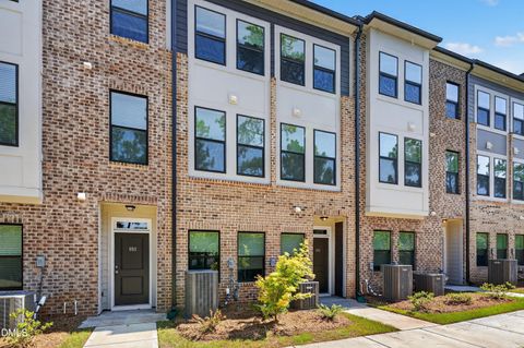 770 Ballyneal Alley Cary NC 27513