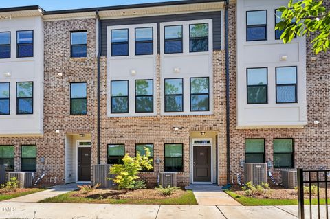 770 Ballyneal Alley Cary NC 27513