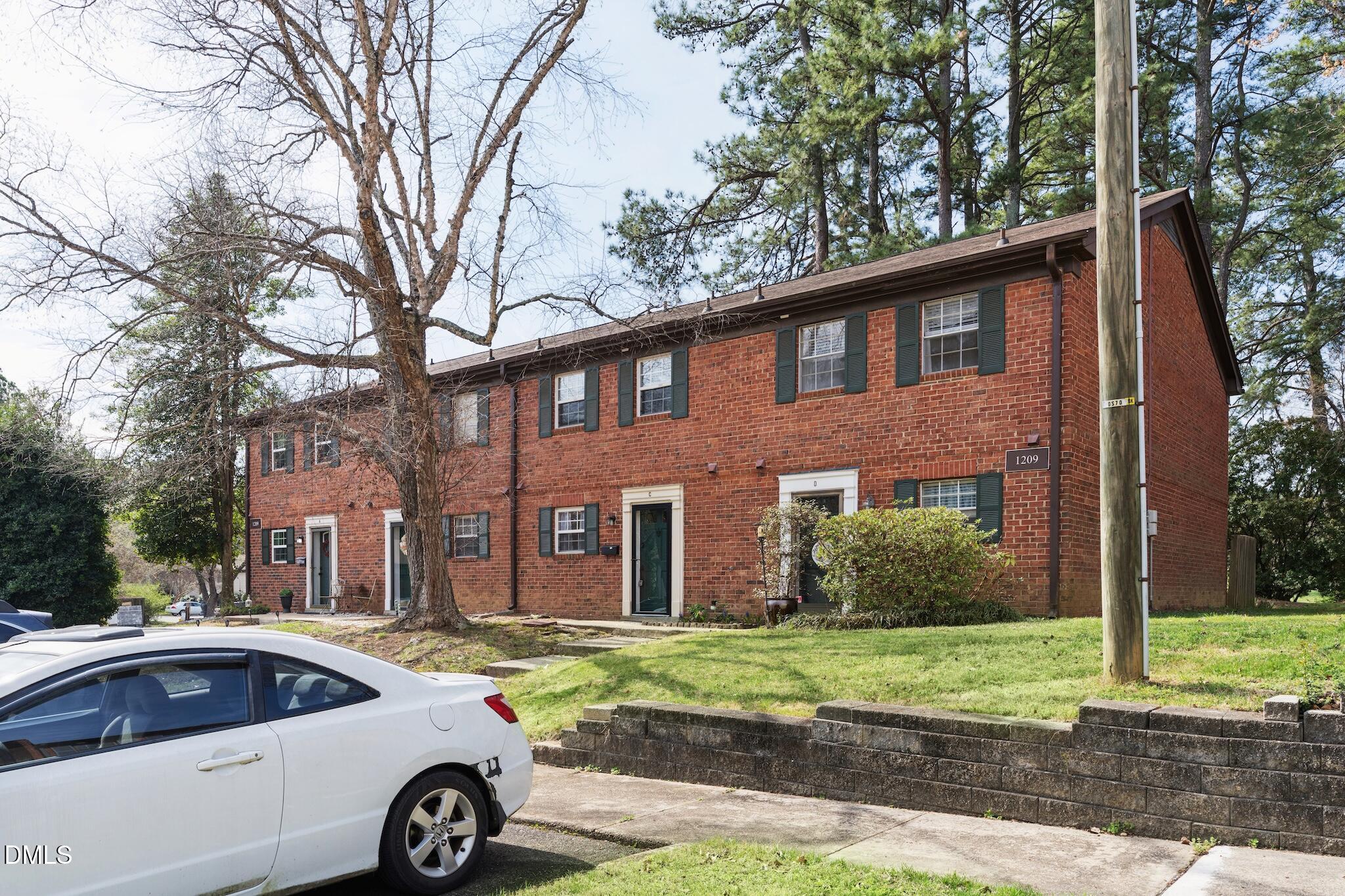 1209 Manassas Court Apt C