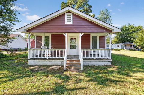 1208 Red Hill Church Road Dunn NC 28334