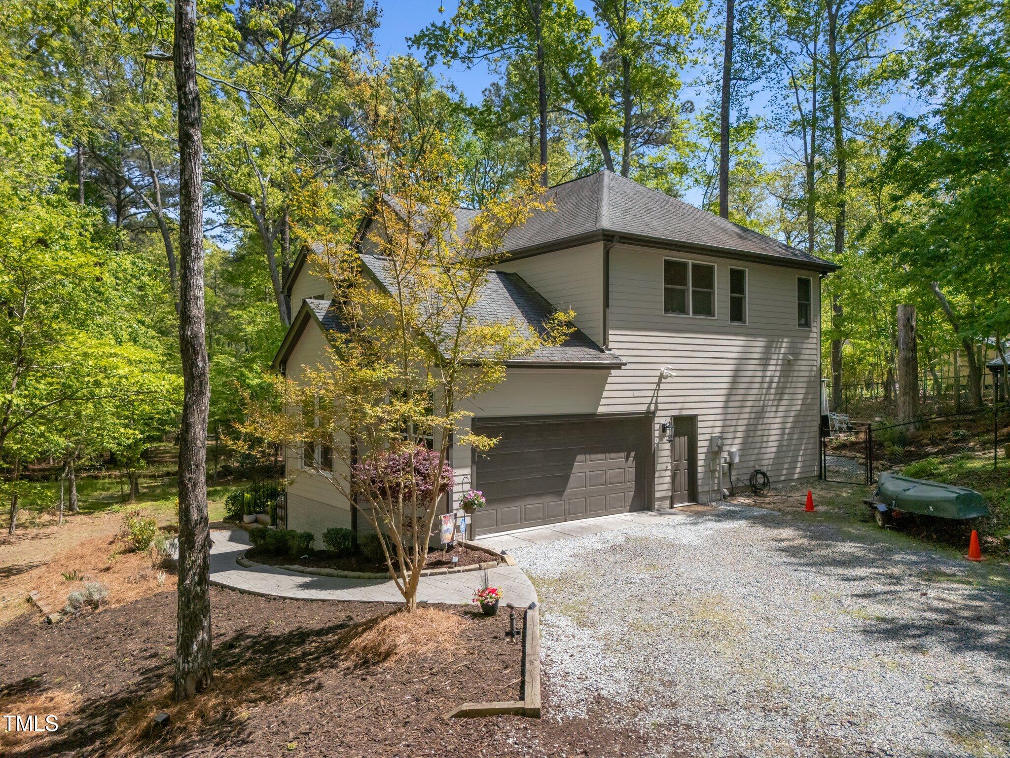 107 Deer Street