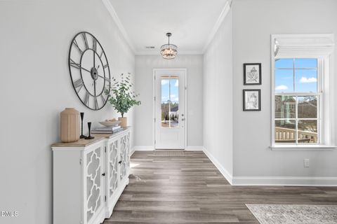 328 Silent Bend Holly Springs NC 27540