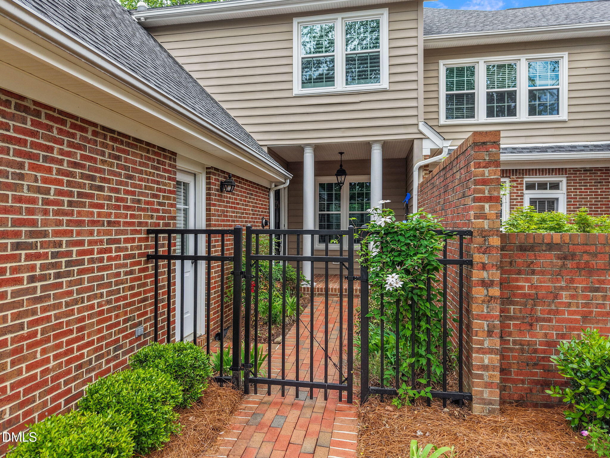 3409 Sir Colleton Court