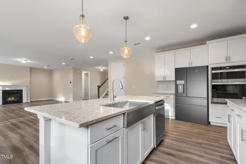 MLS: 10090462