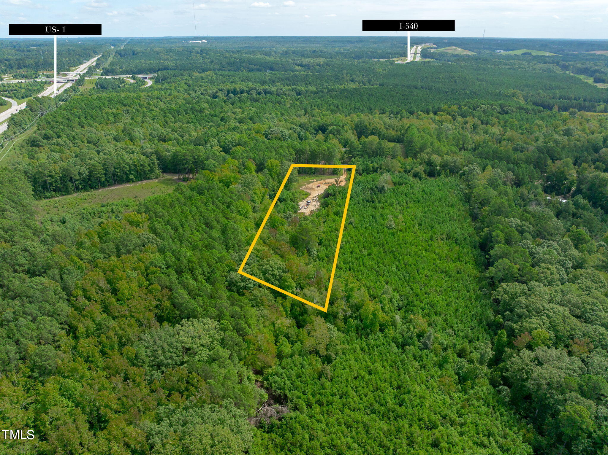 2833 Woodfield Dead End Road