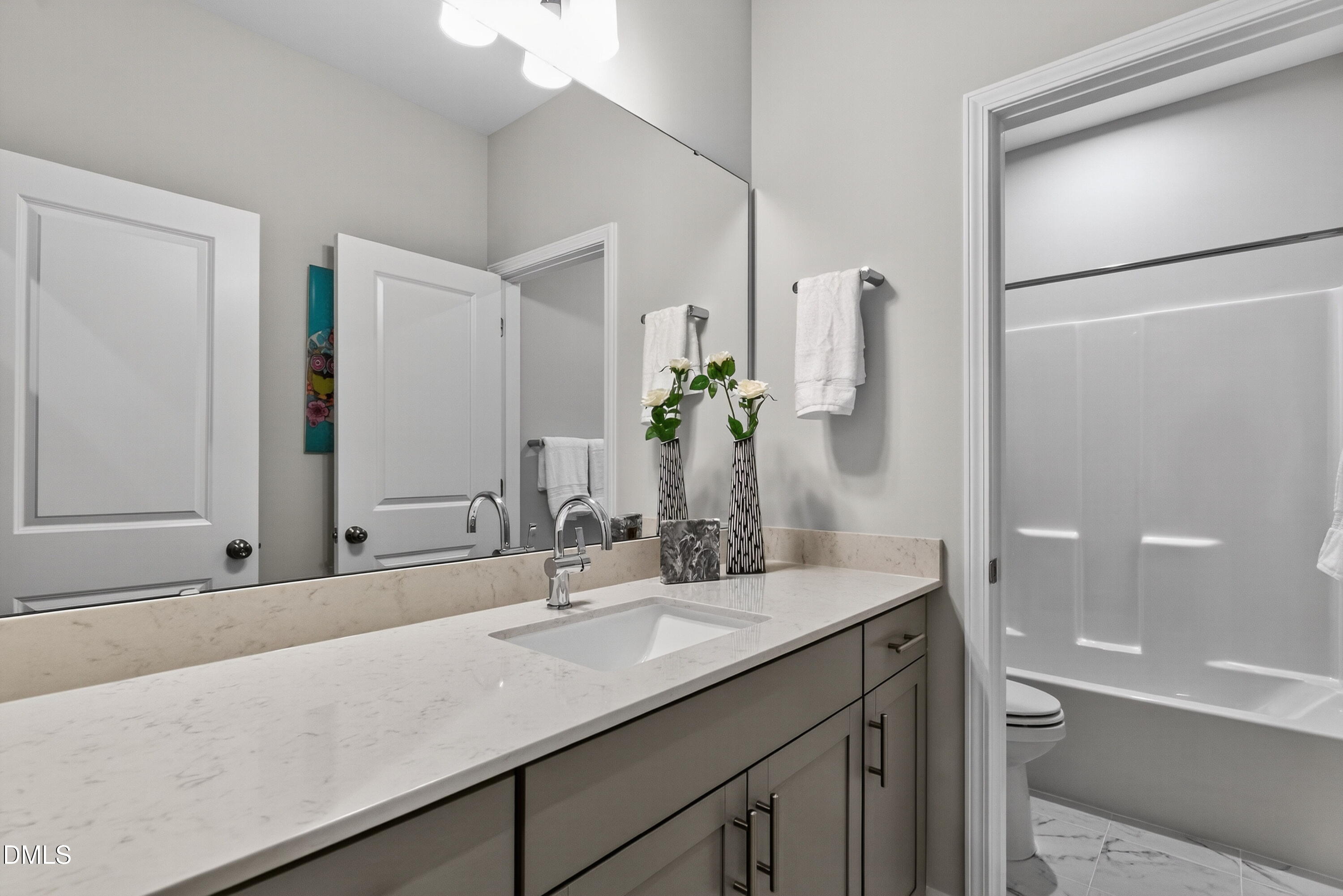 Fuquay Varina, North Carolina 27526, United States, 4 Bedrooms Bedrooms, ,4 BathroomsBathrooms,Residential,Active,221089