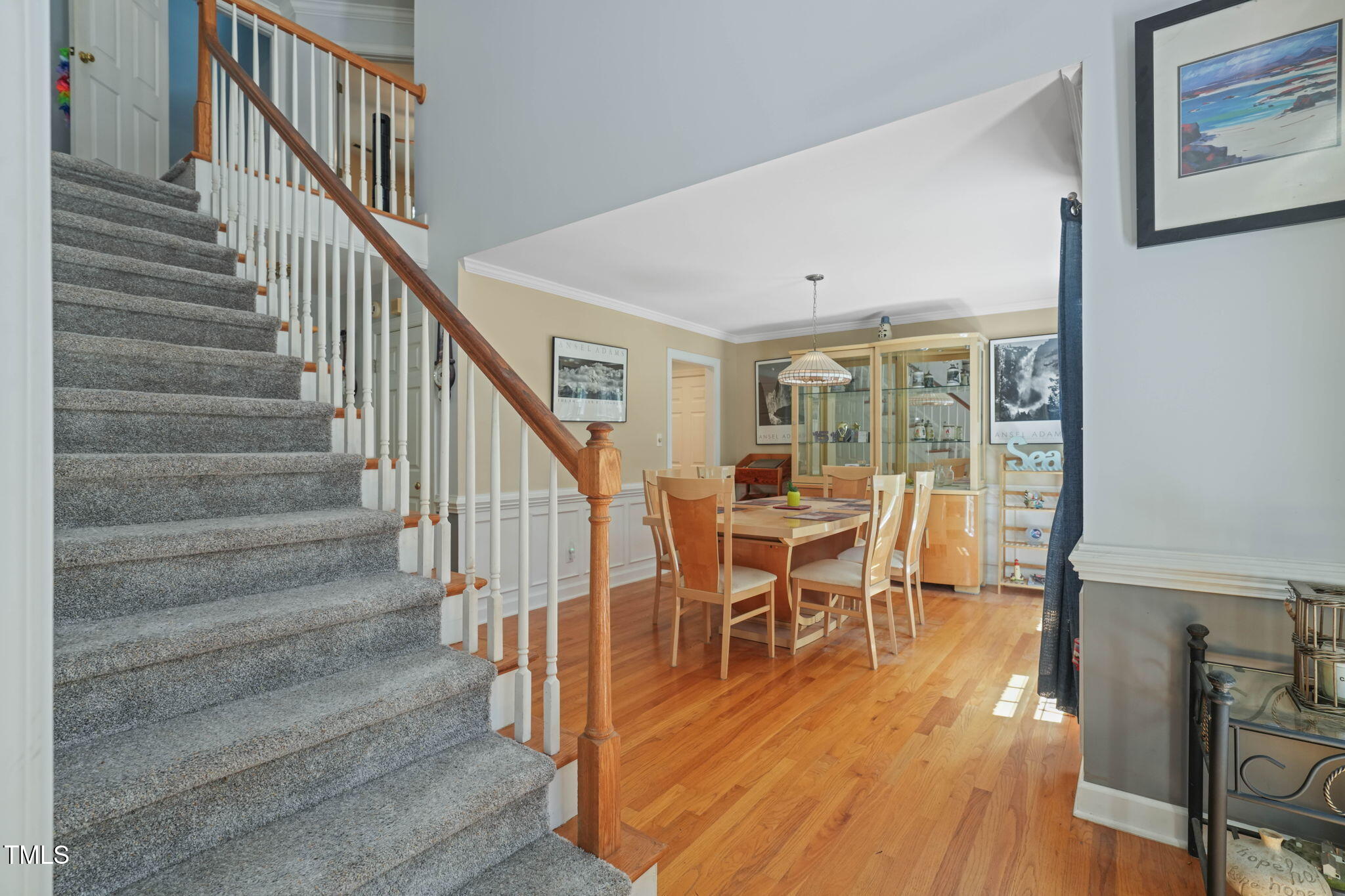 2401 Worthing Court