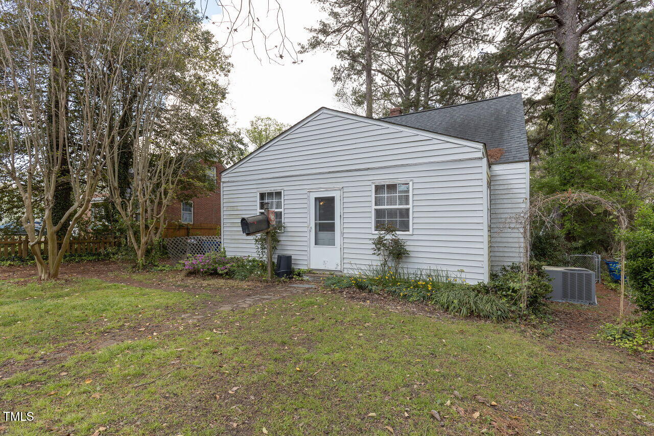 1203 Brookside Drive
