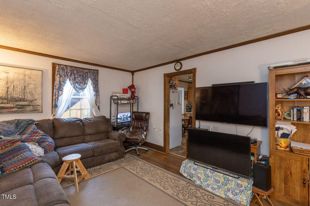 1203 Brookside Drive