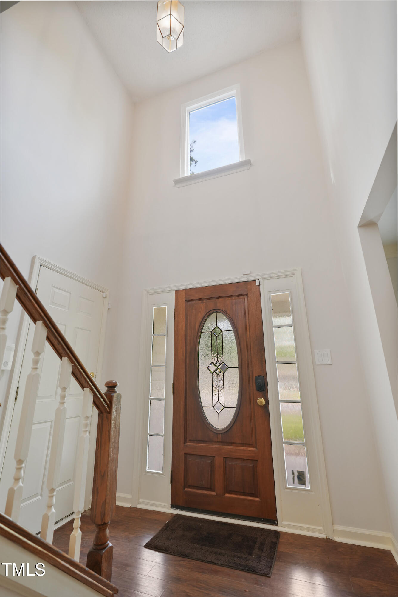 4500 Hollirose Place