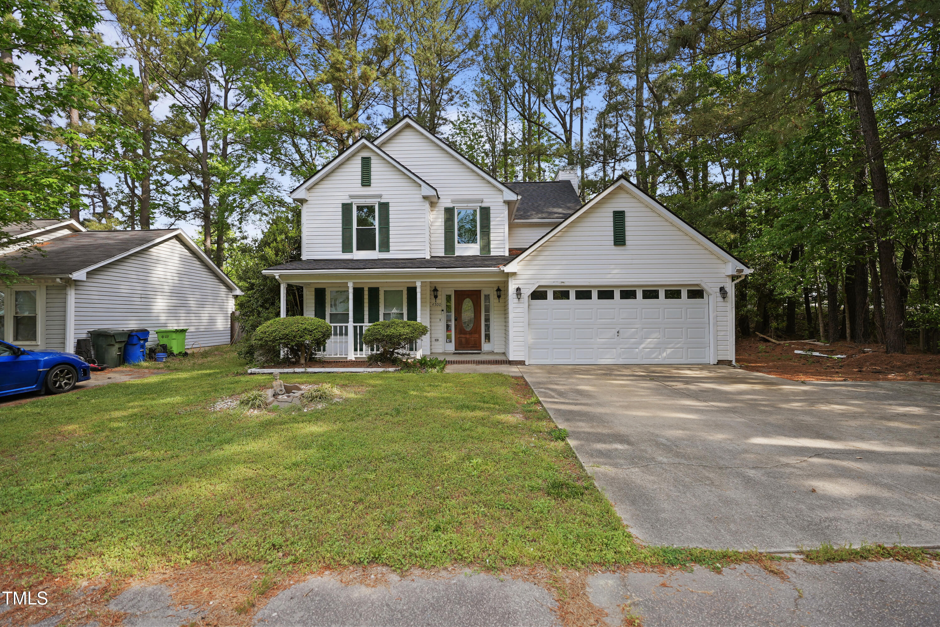 4500 Hollirose Place
