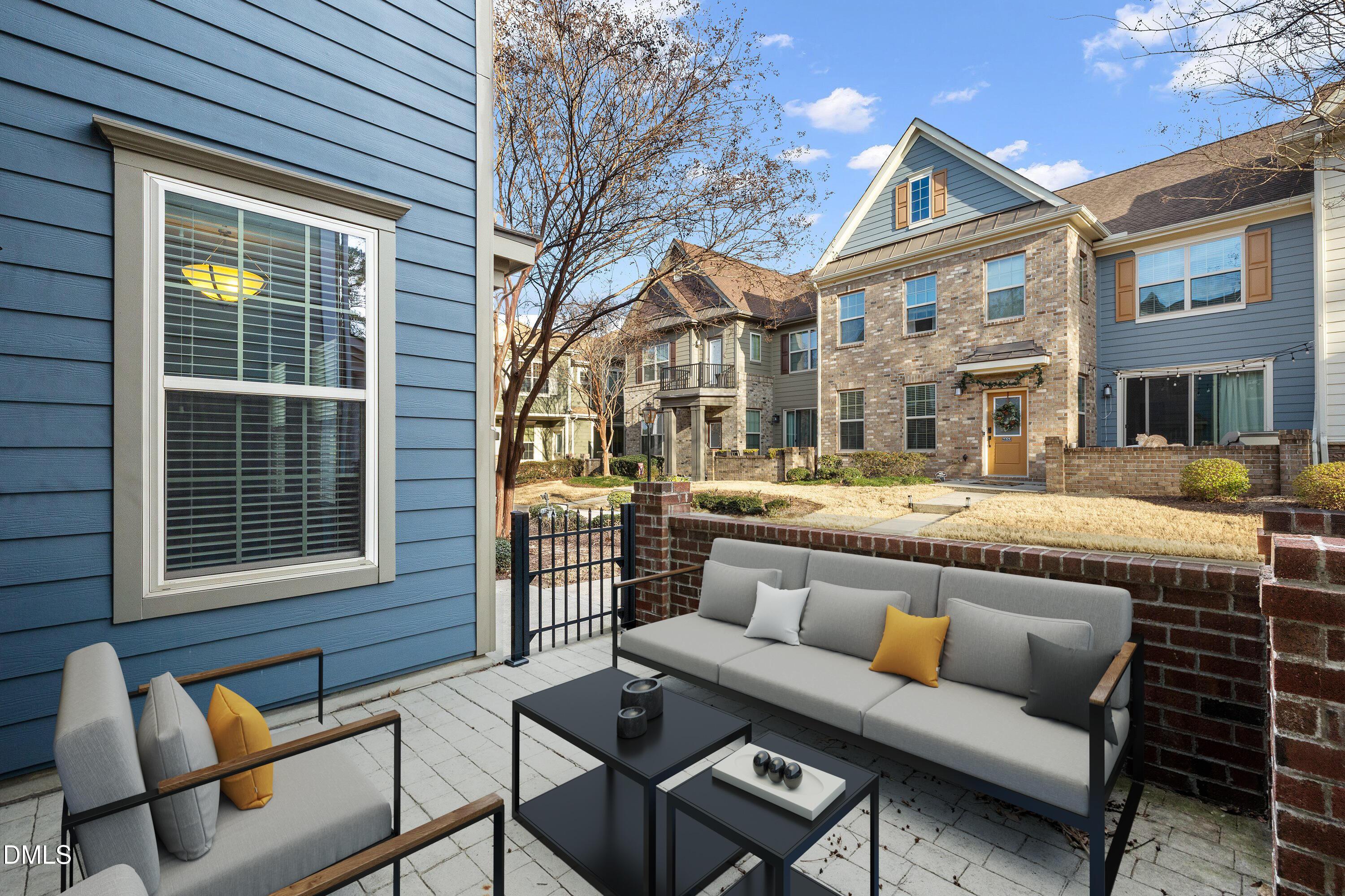 9305 Alcazar Walk