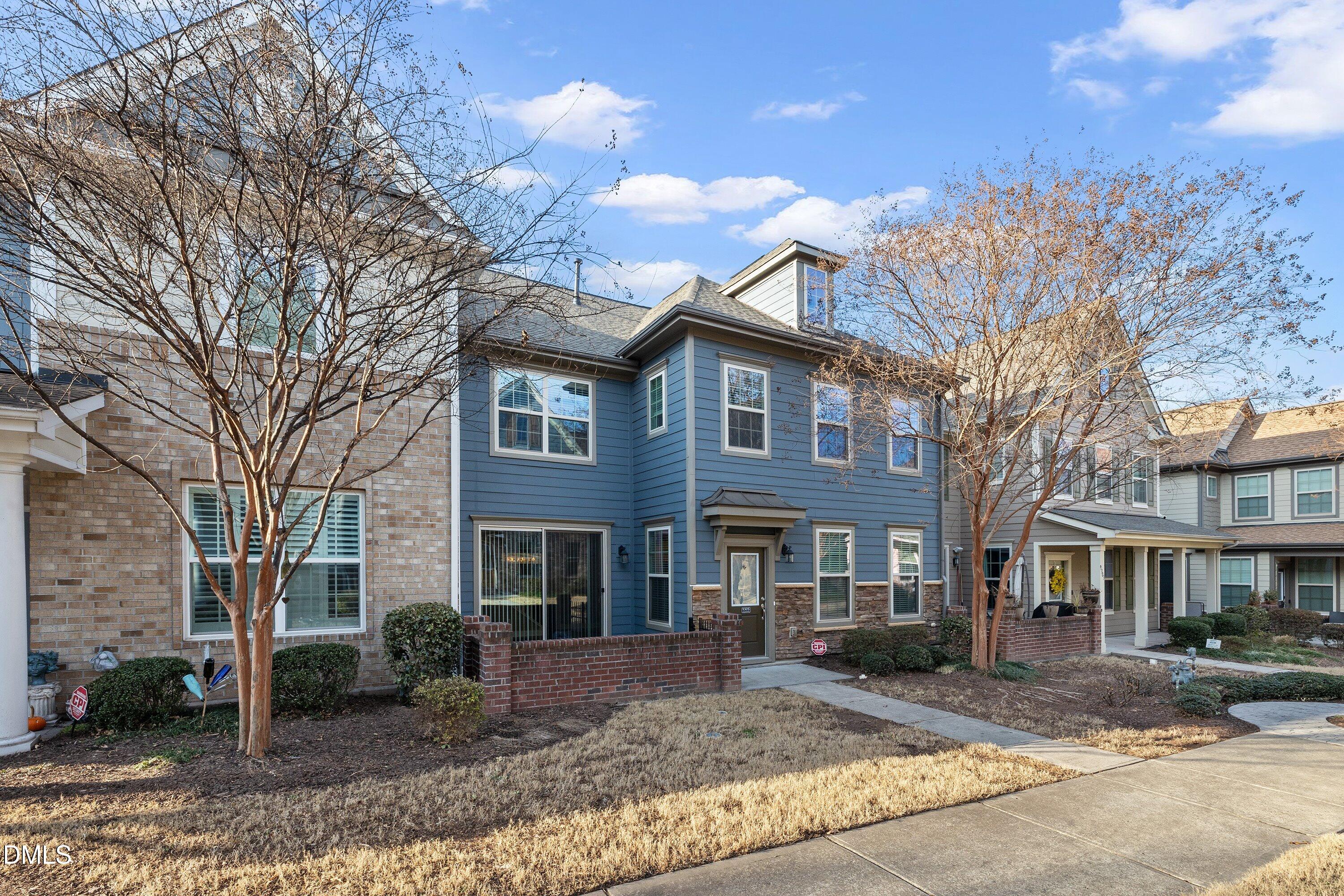 9305 Alcazar Walk