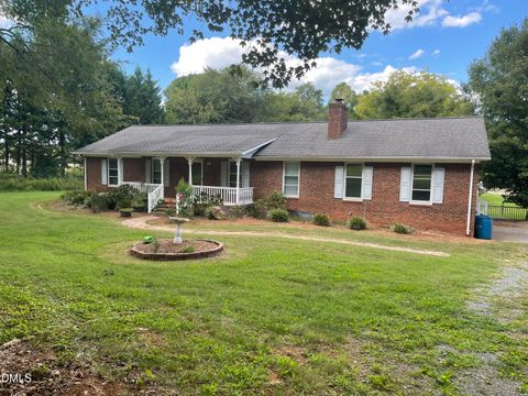 325 Chris Street Mebane NC 27302