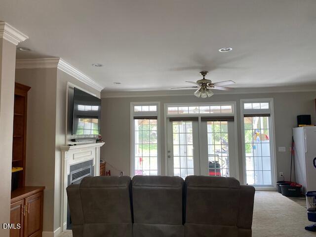 176 S Chaucer Way