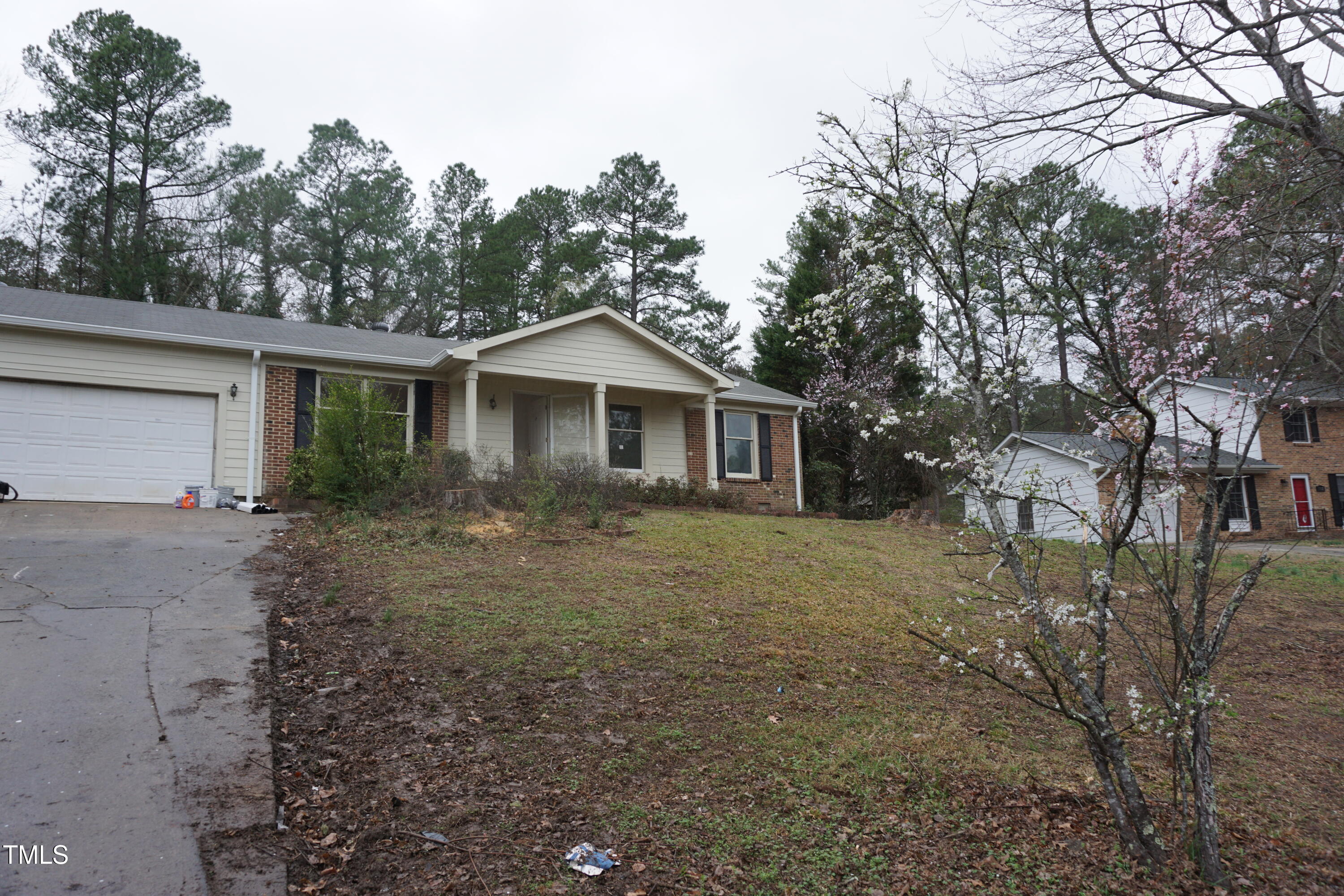5504 Pelham Road