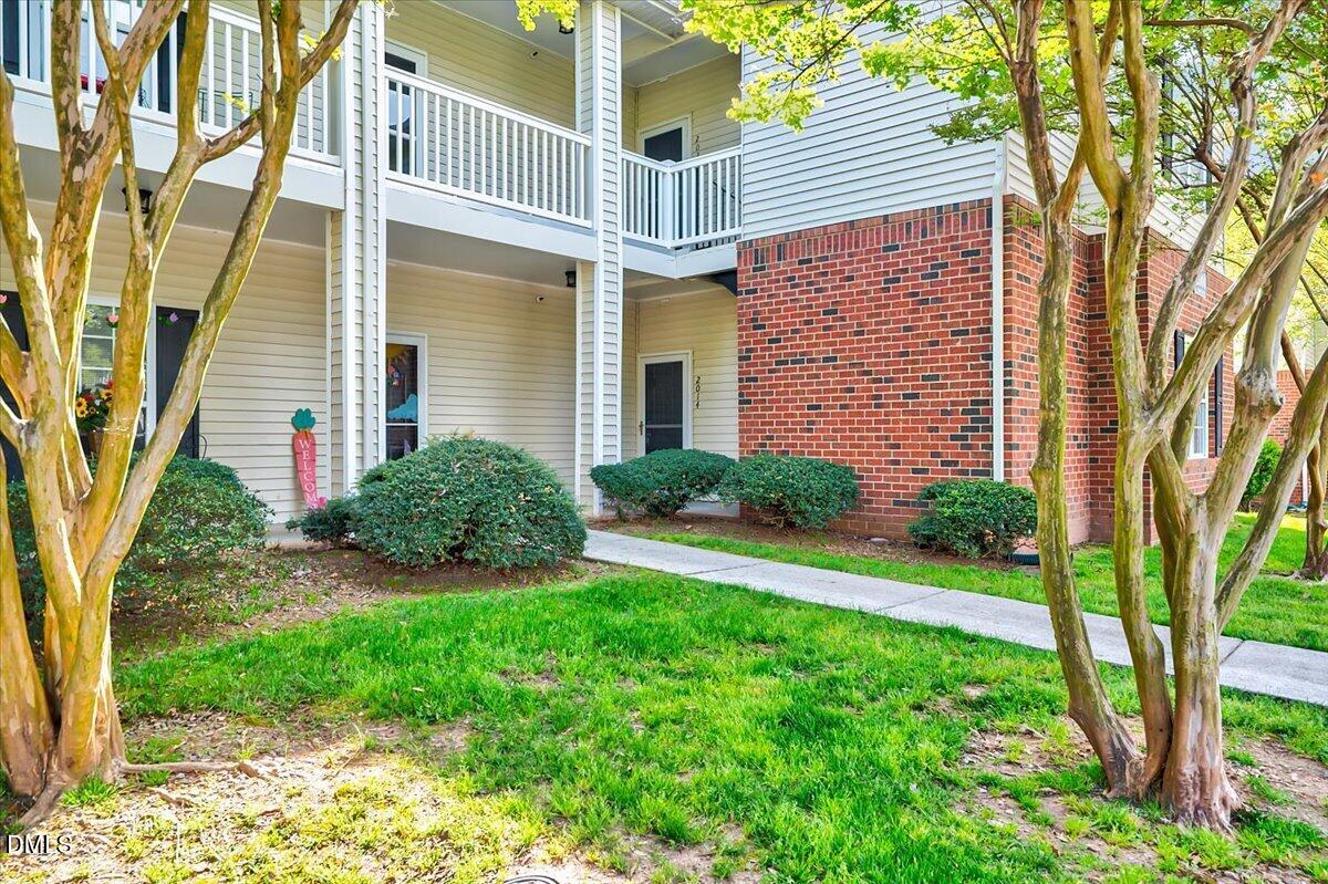 2014 Claret Lane 2014