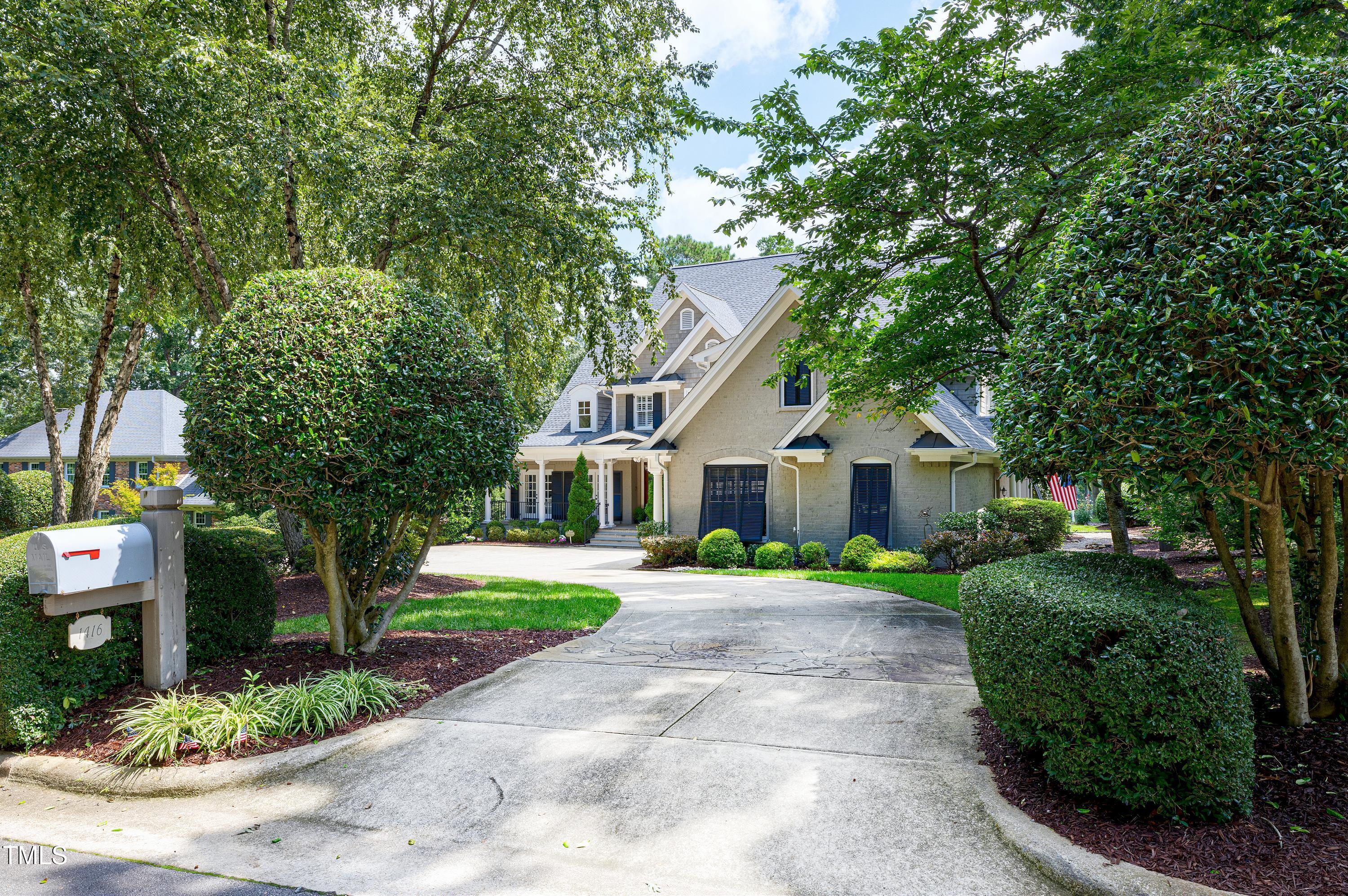 1416 Hedgelawn Way