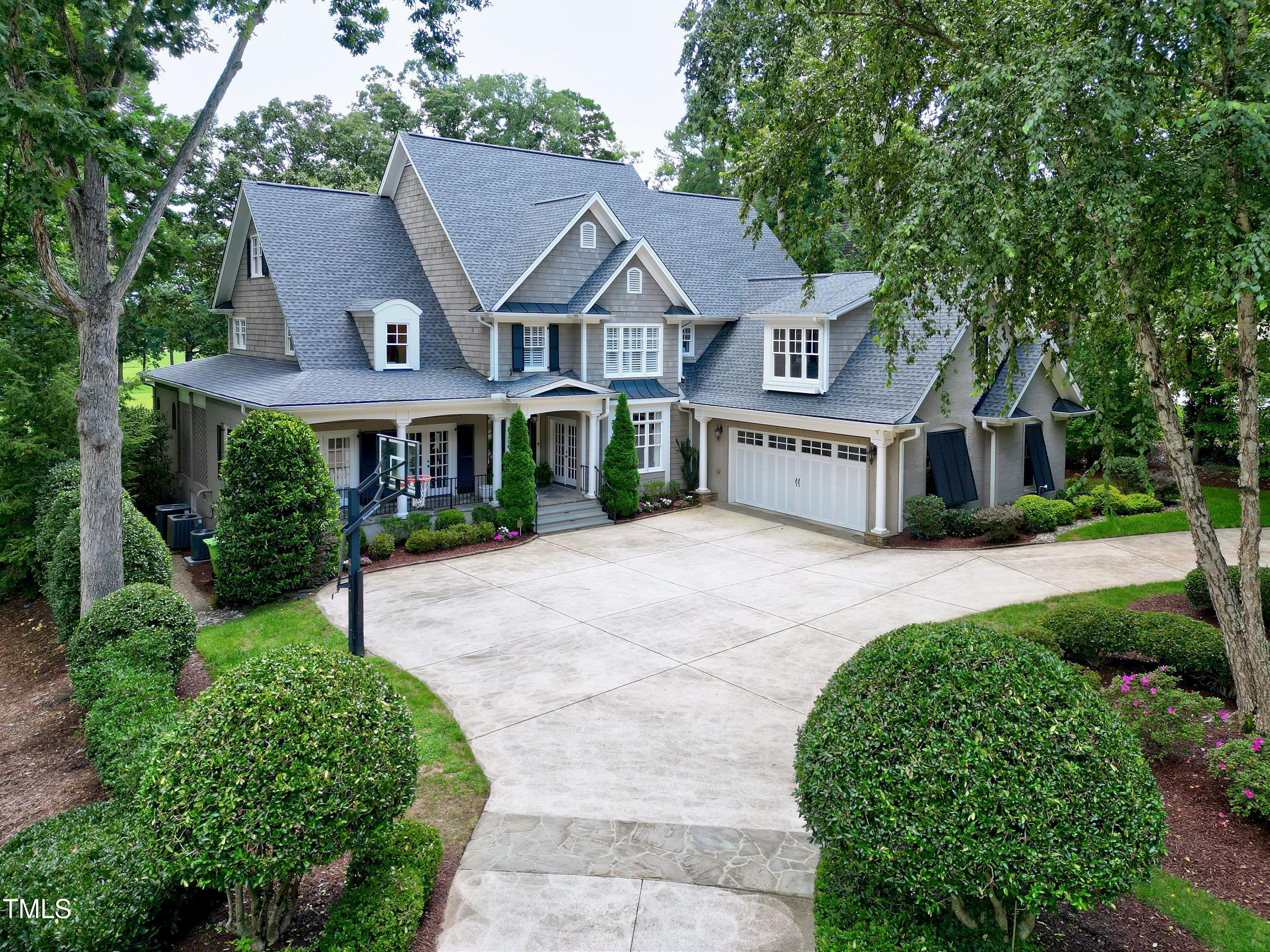 1416 Hedgelawn Way