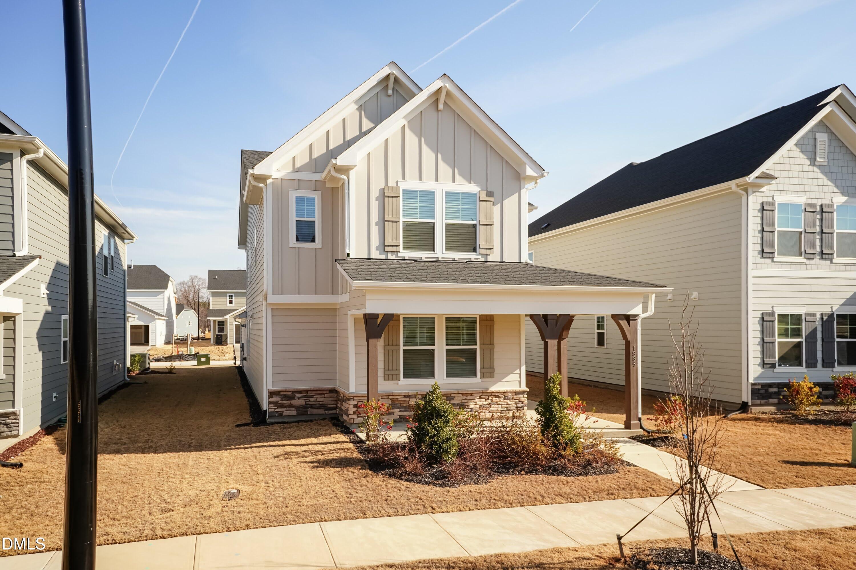 1985 Rosedale Ridge Avenue