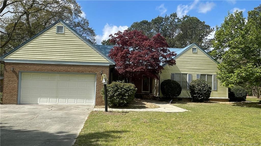 107 Oakmont Drive