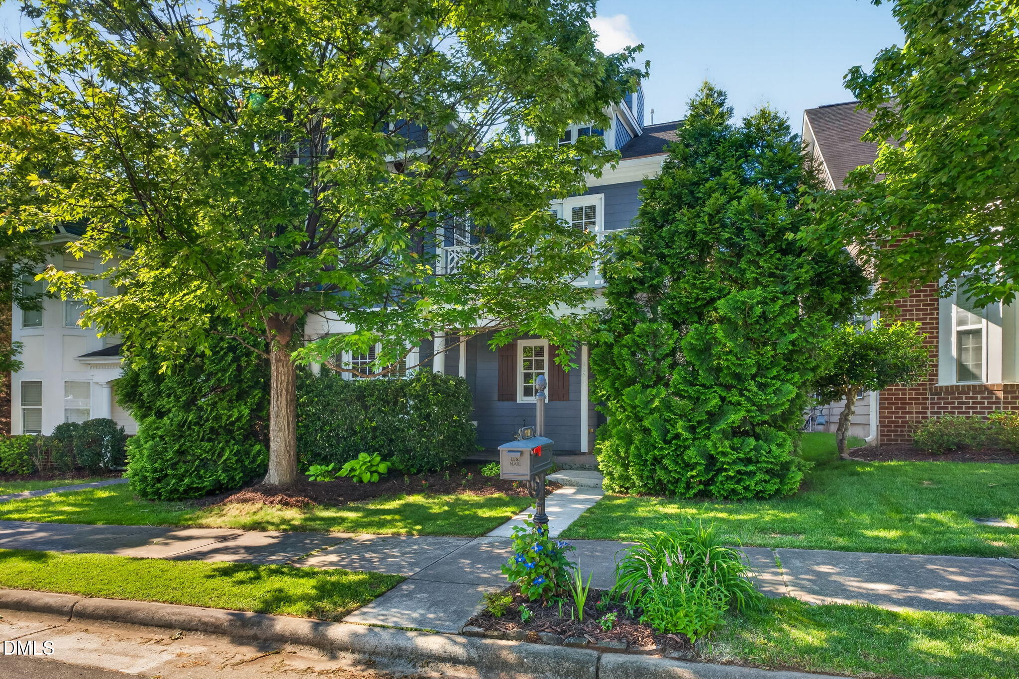 1121 Somers Drive