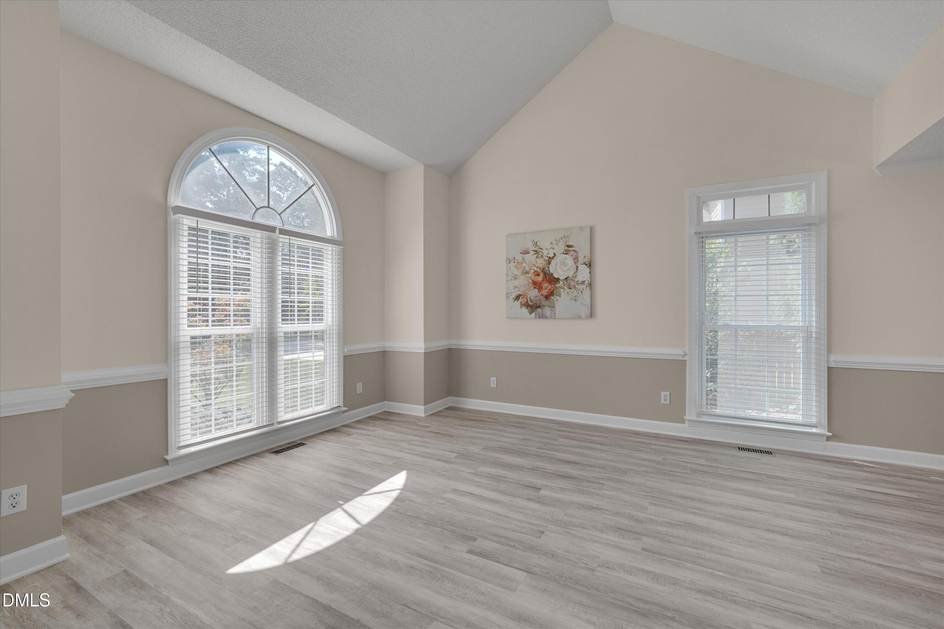 105 Merowe Court