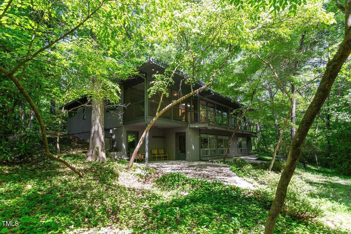 2713 Mcdowell Road