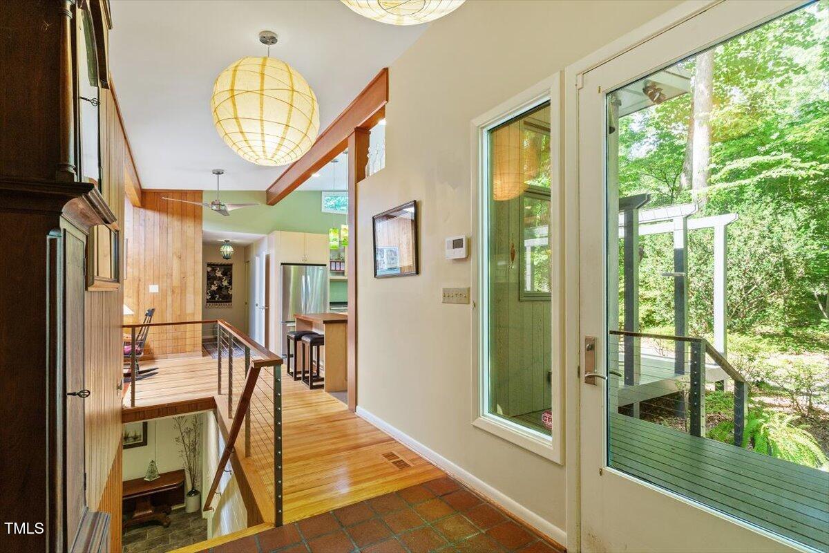 2713 Mcdowell Road