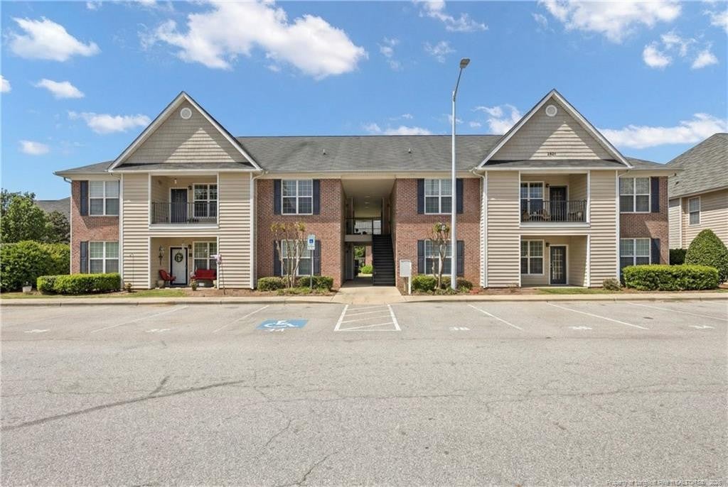 2641 Mcarthur Landing Circle Unit 201, Fayetteville, NC, 28311