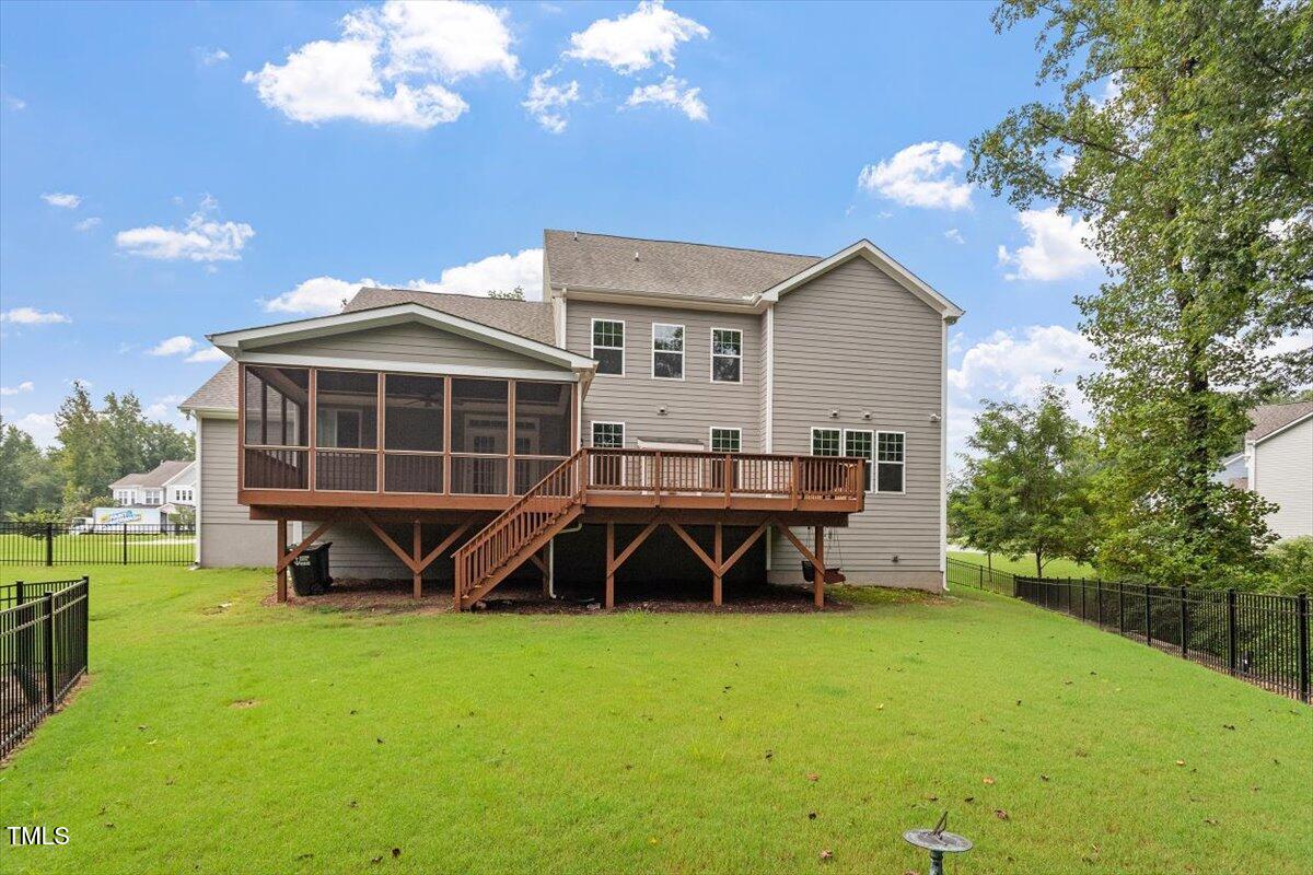 2412 Spindle Court