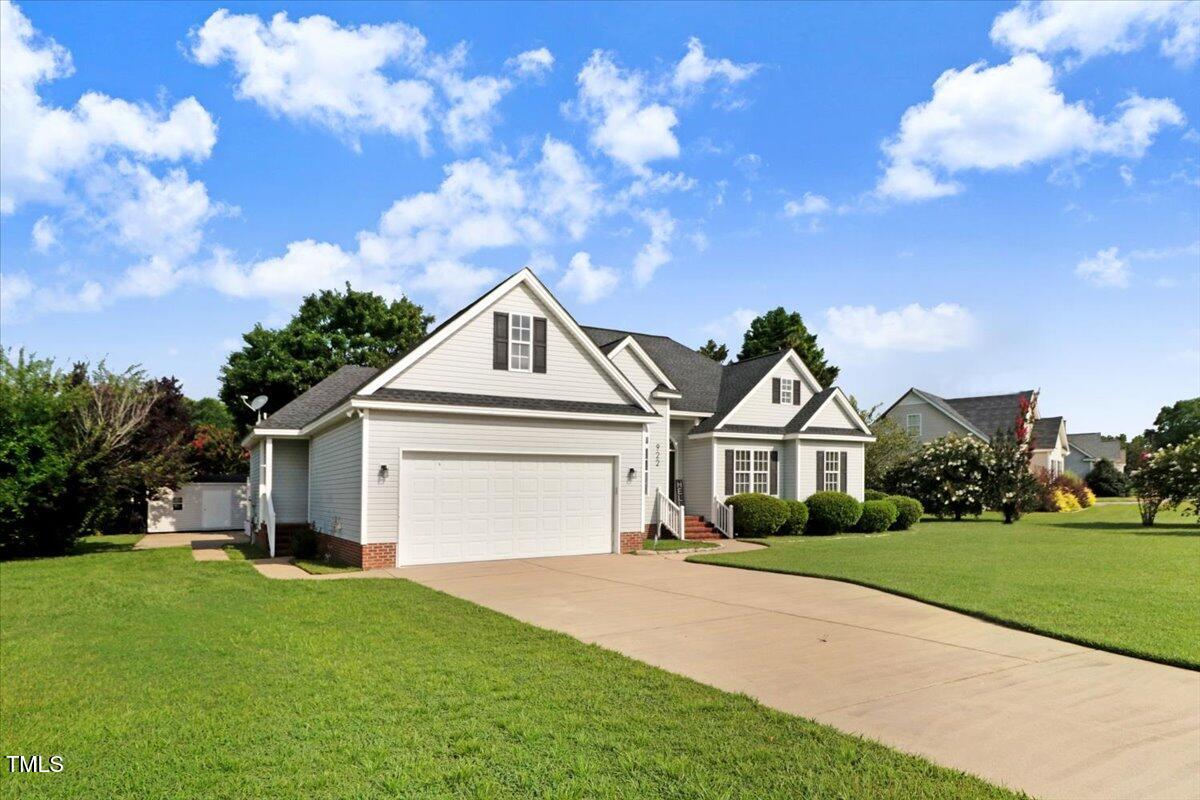 922 Bridle Drive