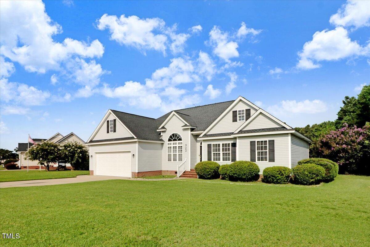 922 Bridle Drive