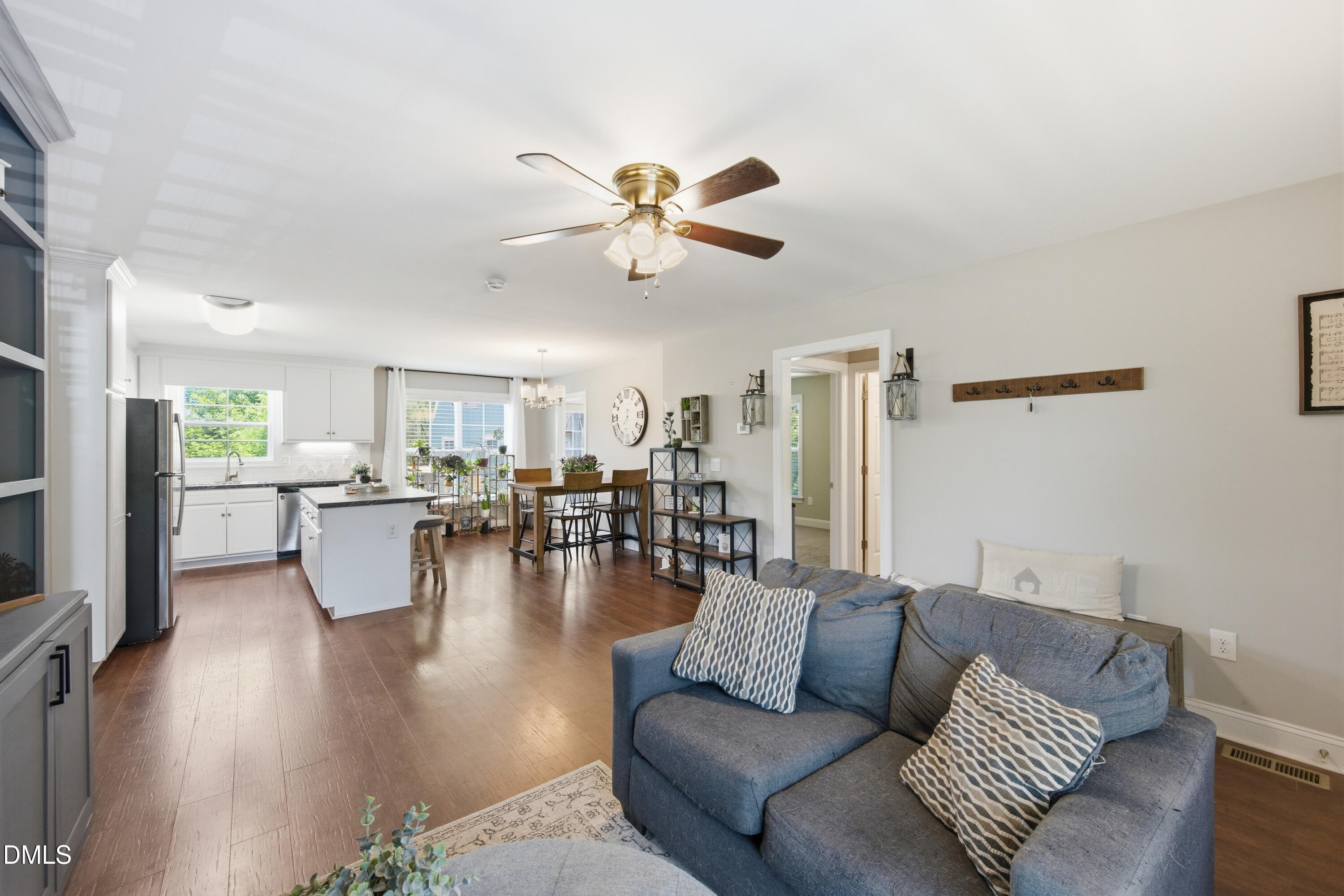 11764 W Finch Avenue