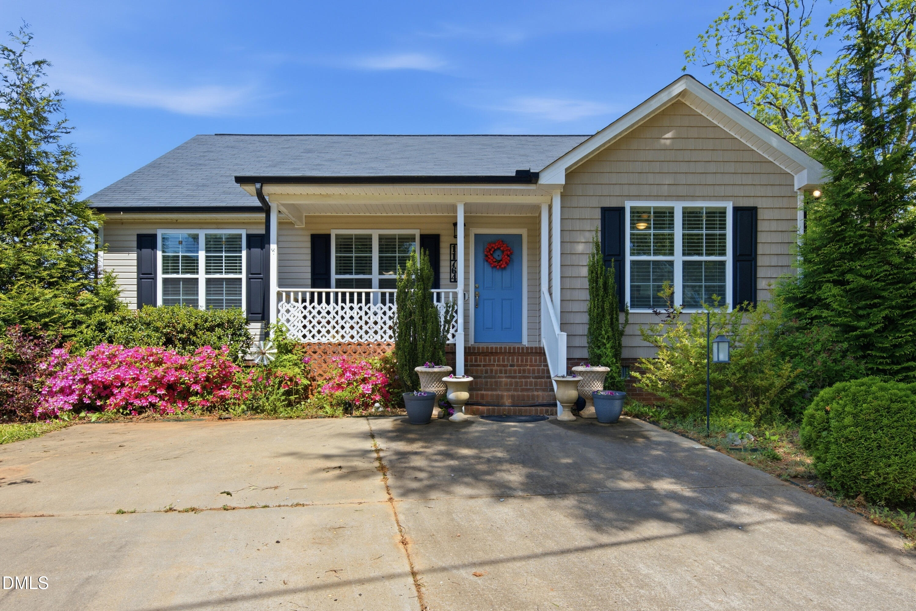 11764 W Finch Avenue