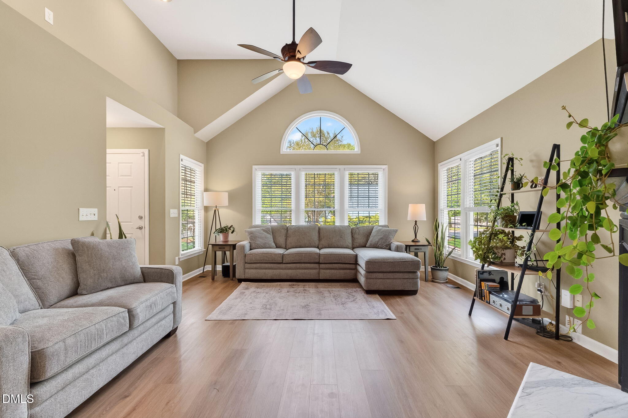 1711 Kelly Glen Drive