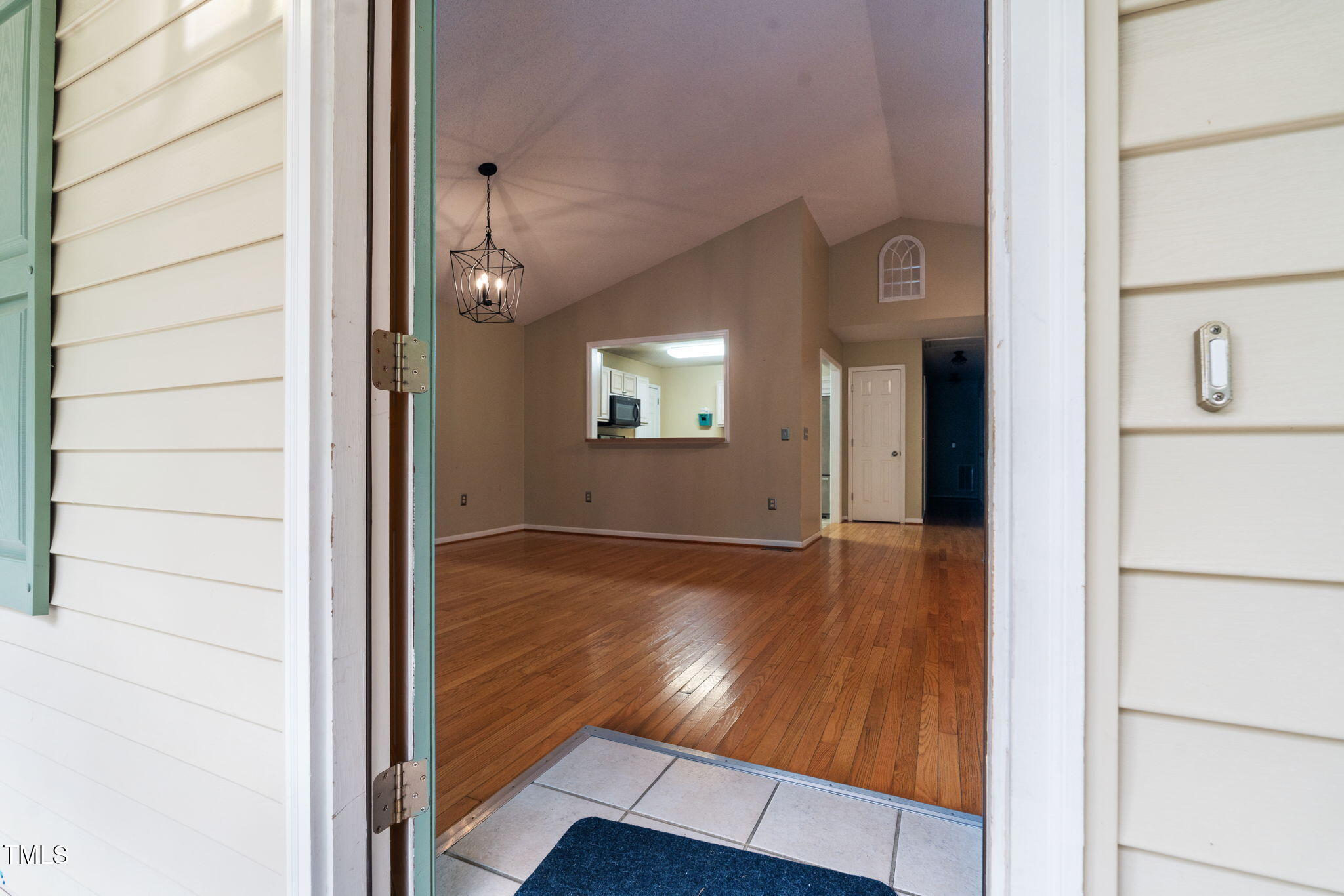 1646 Stonegate North