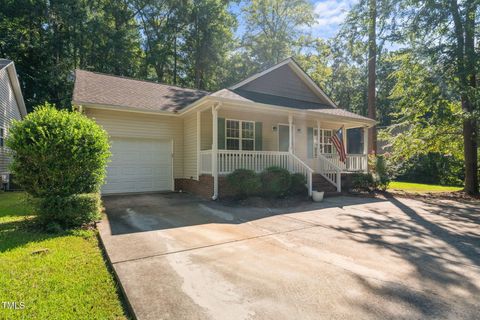 1646 Stonegate North Sanford NC 27332