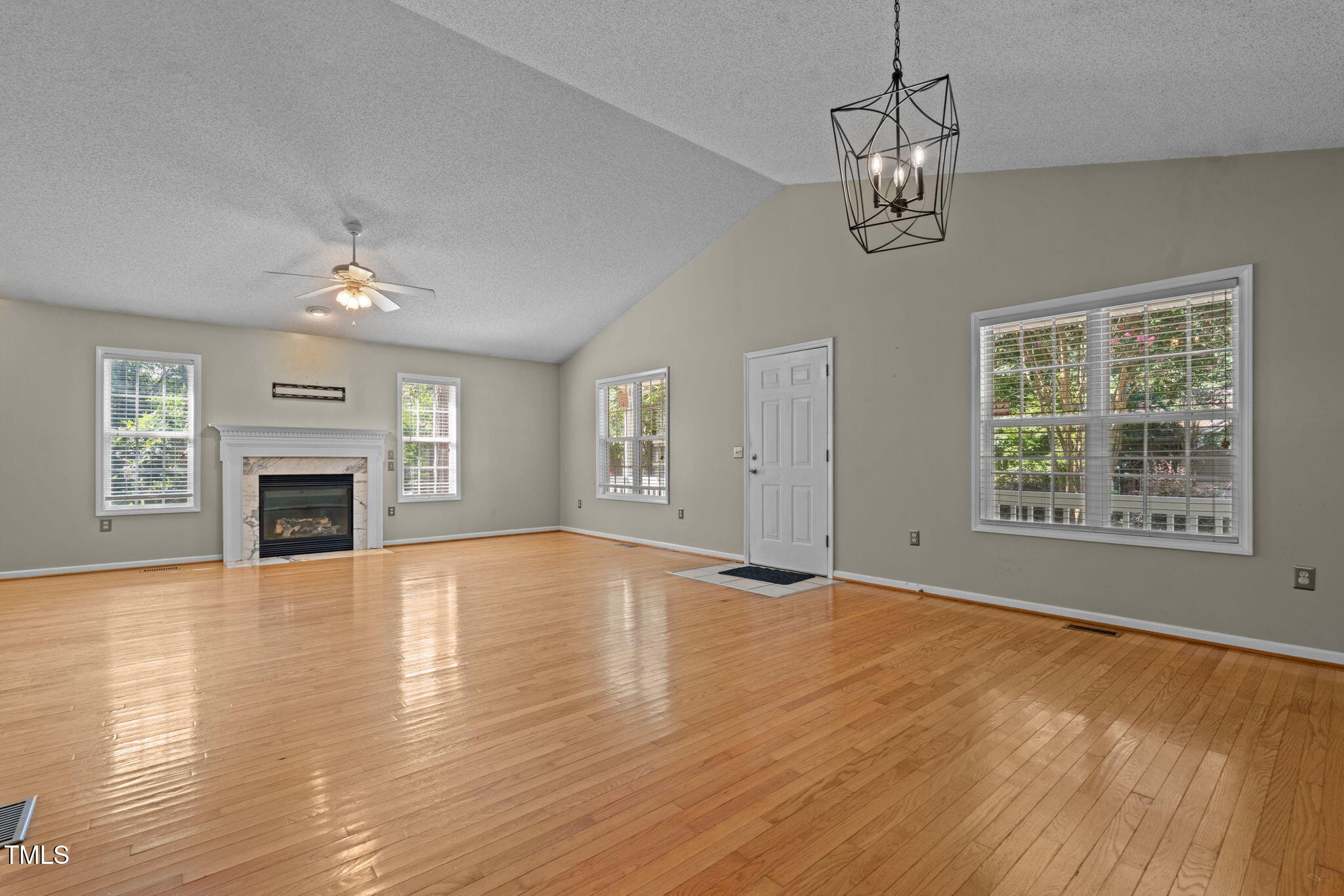 1646 Stonegate North