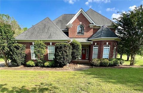 9721 arlington oaks Drive Charlotte NC 28227