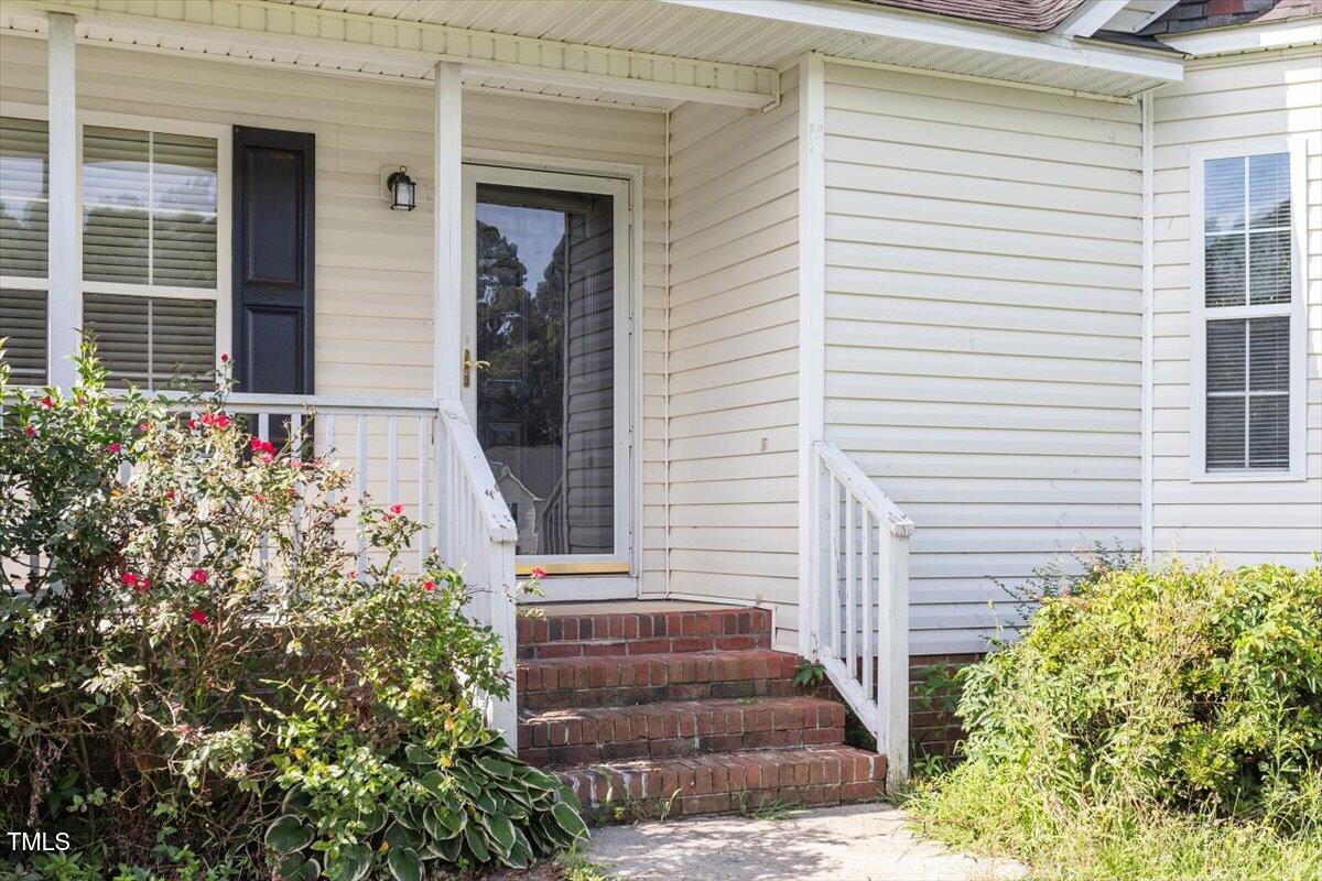 64 Winesap Lane