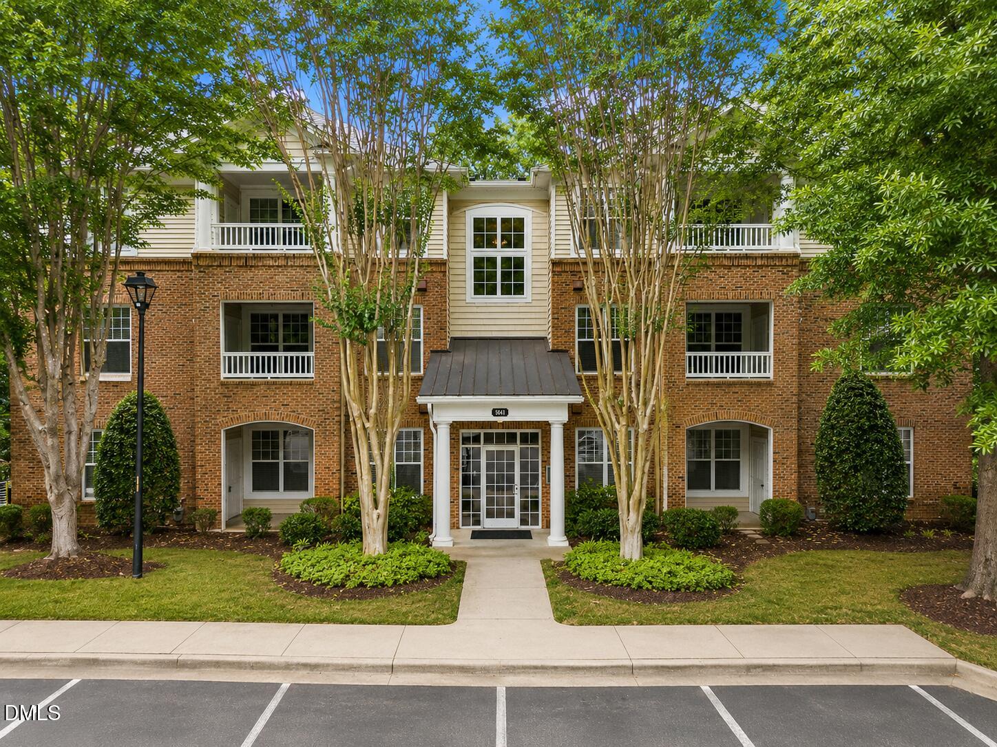 8041 Allyns Landing Way