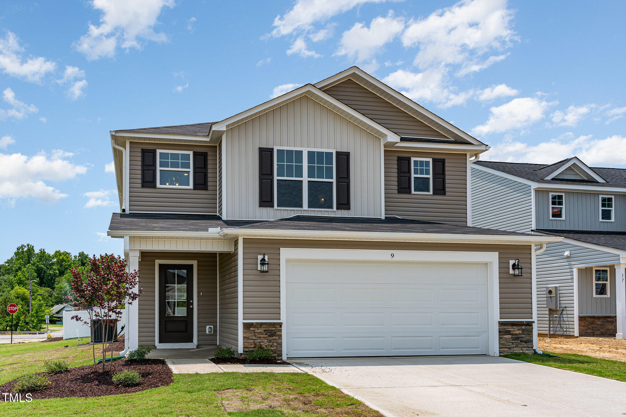 9 W Emily Gardens Drive